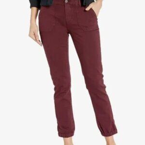 Paige Mayslie jogger